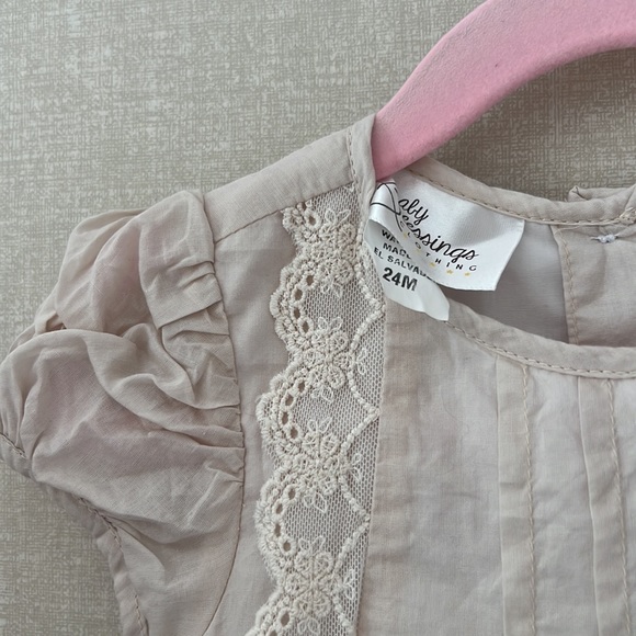 Lace Detail Dress - 24M - Great Condition! - Picture 4 of 4